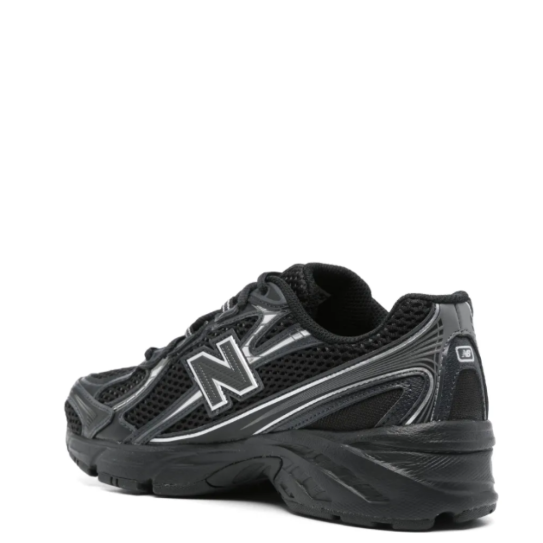 NB 740 - Black