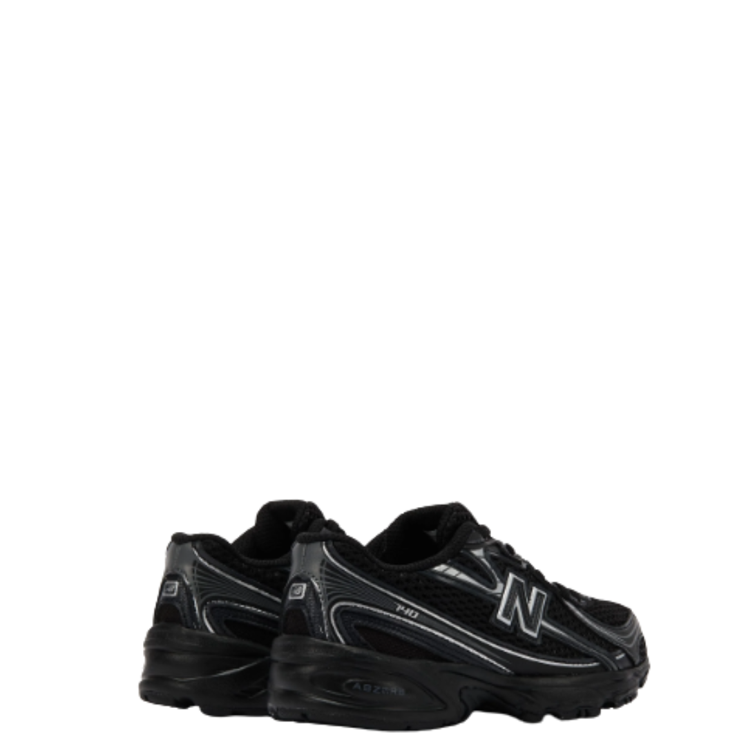 NB 740 - Black