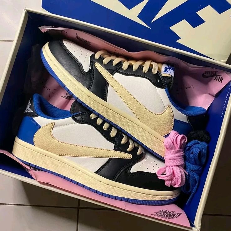 JD 1 LOW x T. SCOTT (FRAGMENT)