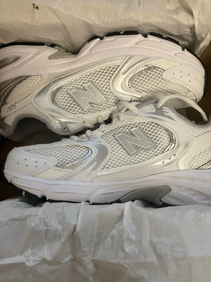 NB 530 - WHITE
